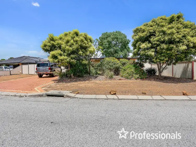 4 Sapphire Way, Maida Vale WA 6057