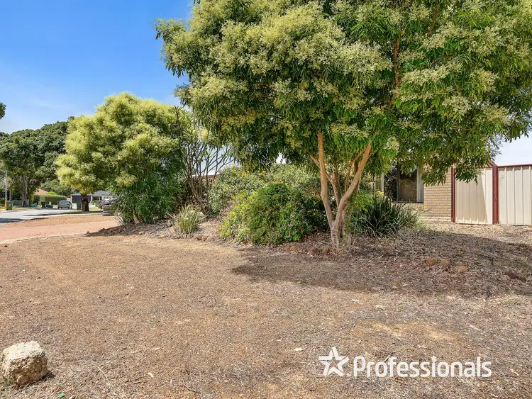 Second view of Homely house listing, 4 Sapphire Way, Maida Vale WA 6057