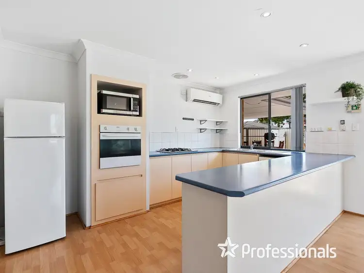 Sixth view of Homely house listing, 4 Sapphire Way, Maida Vale WA 6057