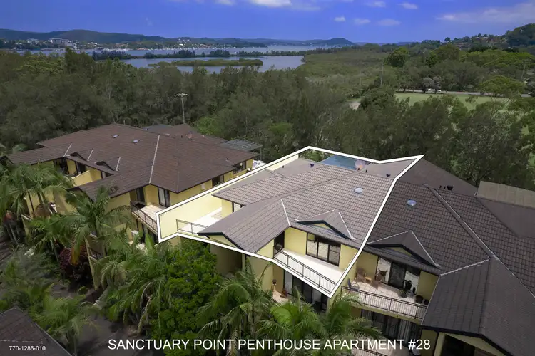 28/2 Adcock Avenue, West Gosford NSW 2250