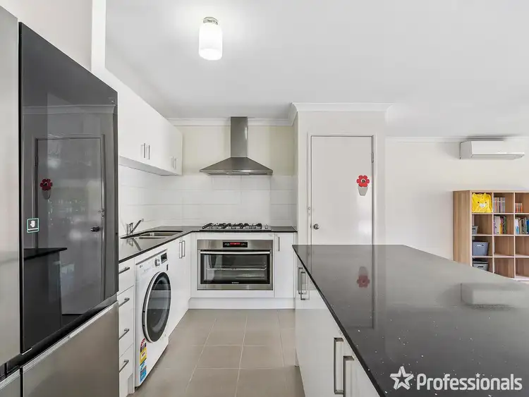 Sixth view of Homely house listing, 42 Fennell Crescent, Wattle Grove WA 6107