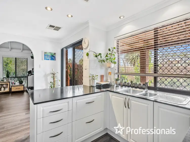 1/73 Walter Road West, Dianella WA 6059