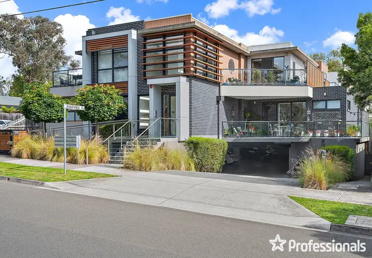 10 Anastasia Close, Mooroolbark VIC 3138