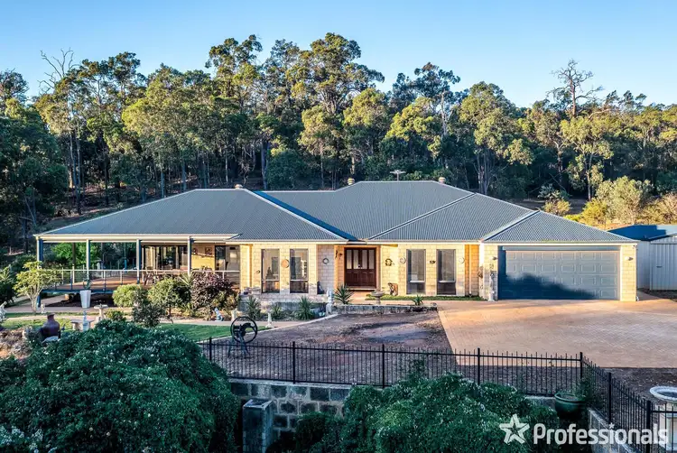 385 Flora Road, Hovea WA 6071
