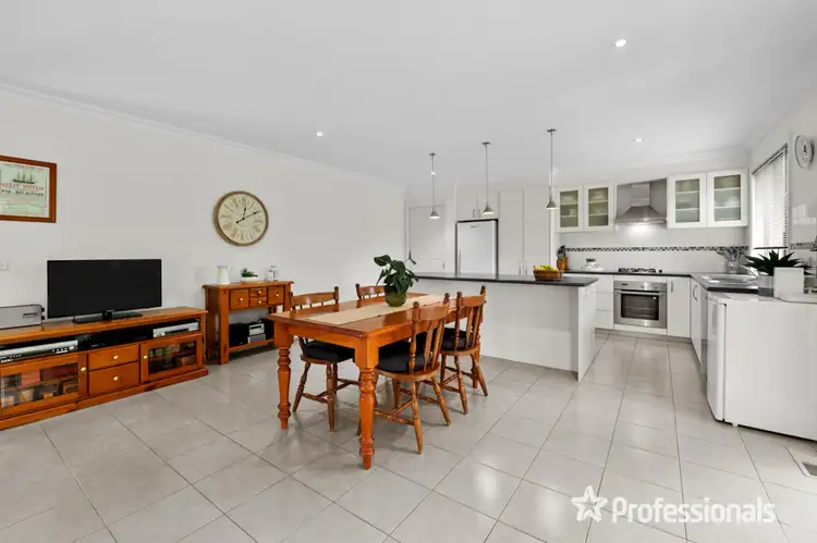 Fifth view of Homely unit listing, 6a Nyanda Court, Croydon VIC 3136