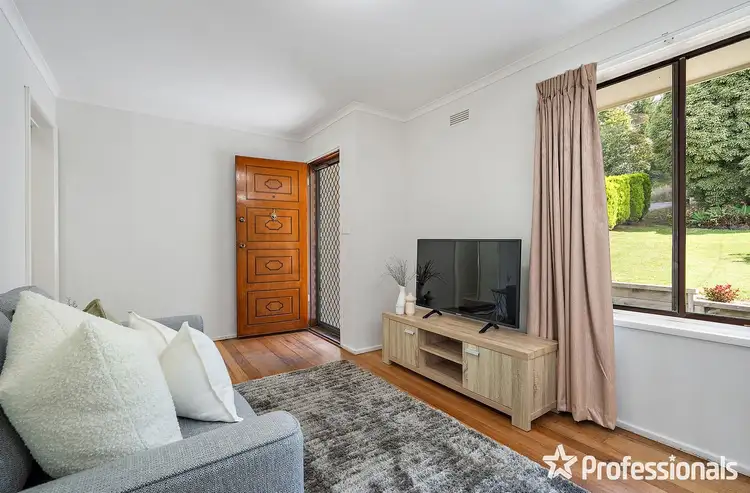 Fifth view of Homely house listing, 4 Priestley Crescent, Mount Evelyn VIC 3796