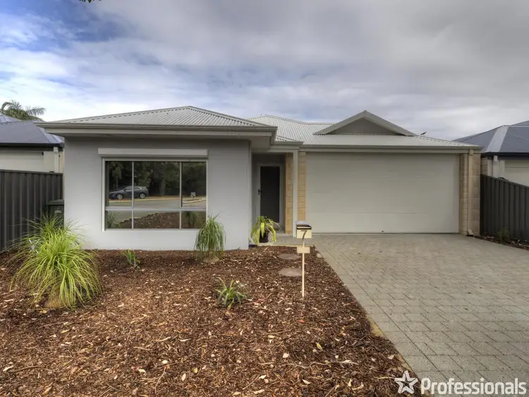 7 Gilba Place, Maida Vale WA 6057
