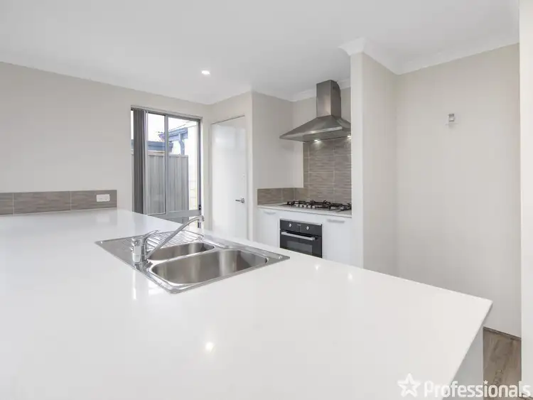 Fifth view of Homely house listing, 7 Gilba Place, Maida Vale WA 6057