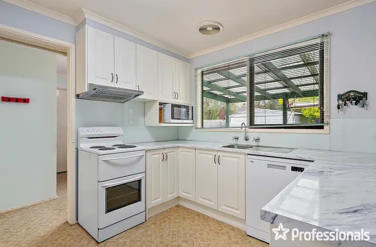 Fifth view of Homely house listing, 8 Parklands Avenue, Chirnside Park VIC 3116