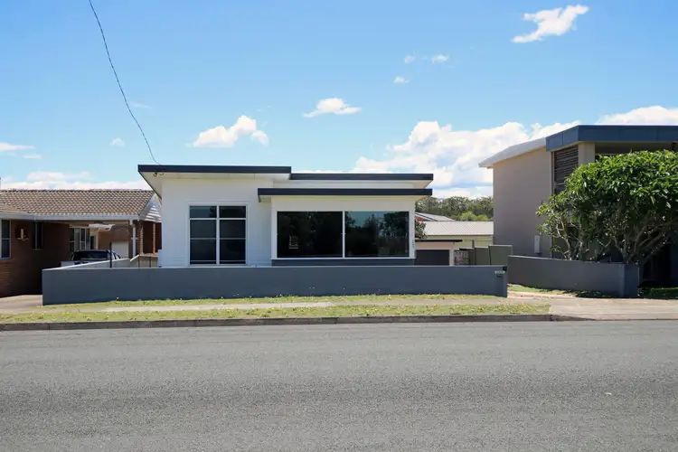 105 Beach Street, Harrington NSW 2427