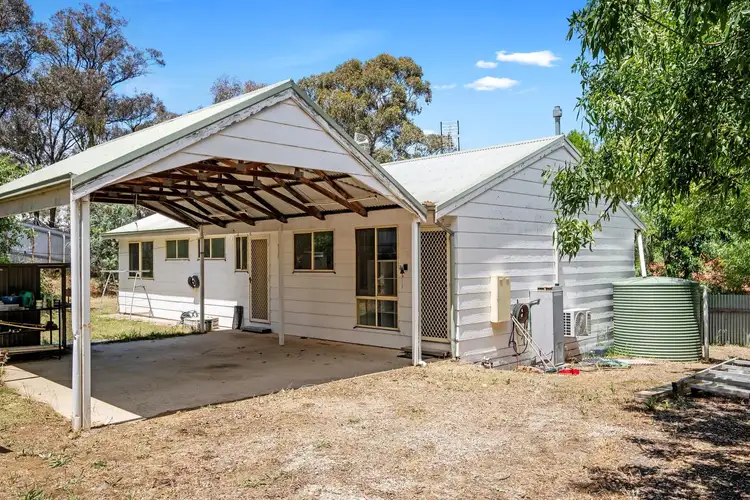 18 Towers Street, Flora Hill VIC 3550