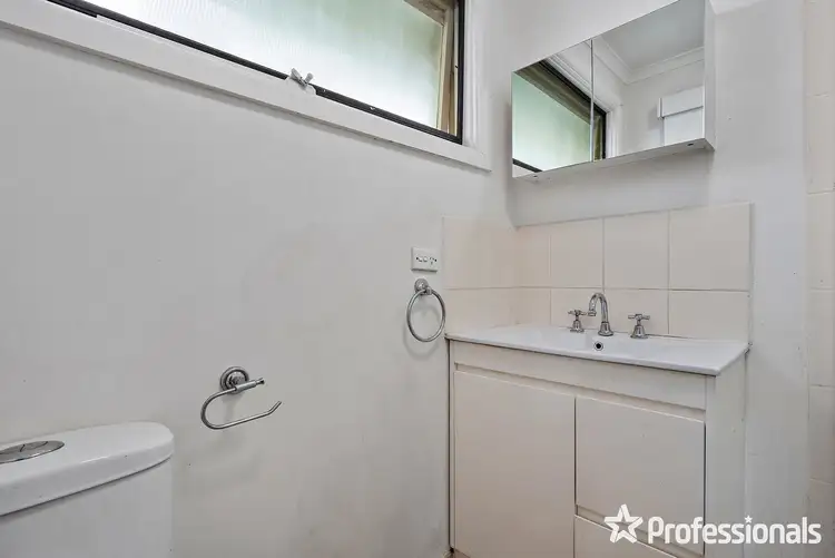 Fifth view of Homely house listing, 9 Queens Road, Silvan VIC 3795