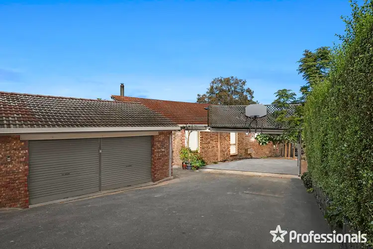 35 Sugarloaf Drive, Chirnside Park VIC 3116