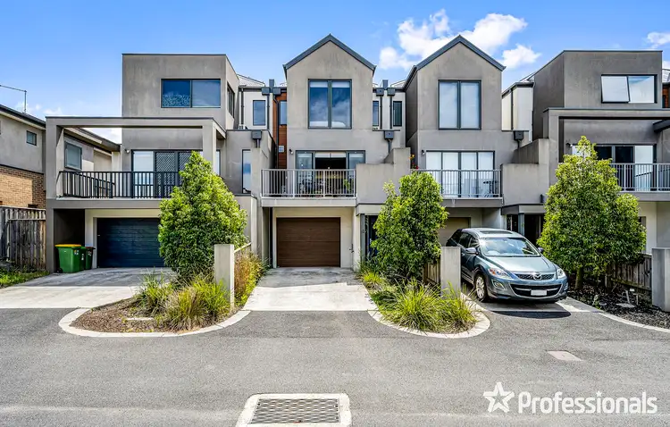 12 Yellow Gum Crescent