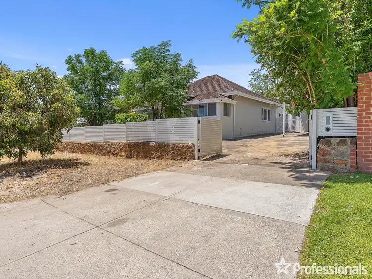 18 Taree Street, St James WA 6102