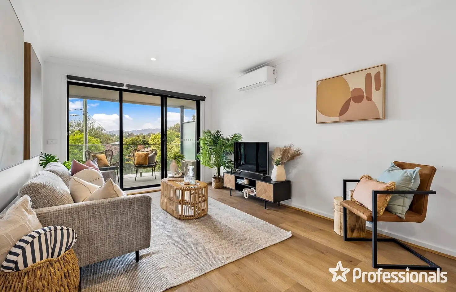 Main view of Homely apartment listing, 19/24 Croydon Road, Croydon VIC 3136