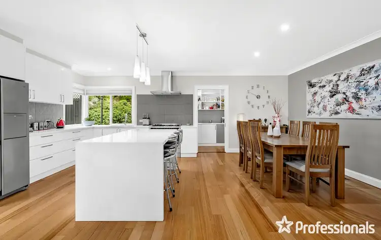 Sixth view of Homely house listing, 17 Eothen Lane, Kilsyth VIC 3137