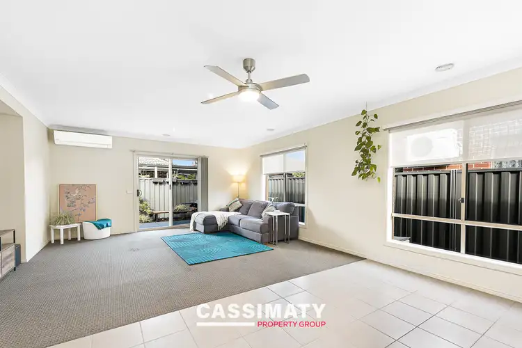 Fifth view of Homely house listing, 28 Mullein Bend, Cranbourne North VIC 3977