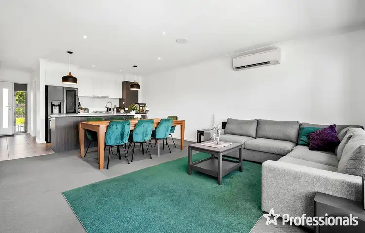 Fourth view of Homely townhouse listing, 5 Nicky Close, Mooroolbark VIC 3138