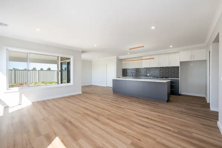 Seventh view of Homely house listing, 8 Nook Place, Shepparton VIC 3630