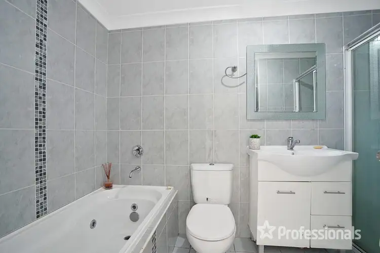 Fourth view of Homely apartment listing, 30/546-556 Woodville Road, Guildford NSW 2161