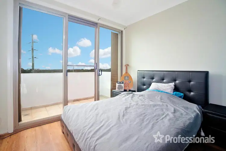 Fifth view of Homely apartment listing, 30/546-556 Woodville Road, Guildford NSW 2161