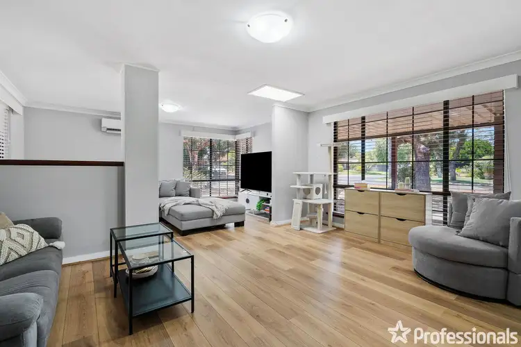 2 Chester Court, Forrestfield WA 6058