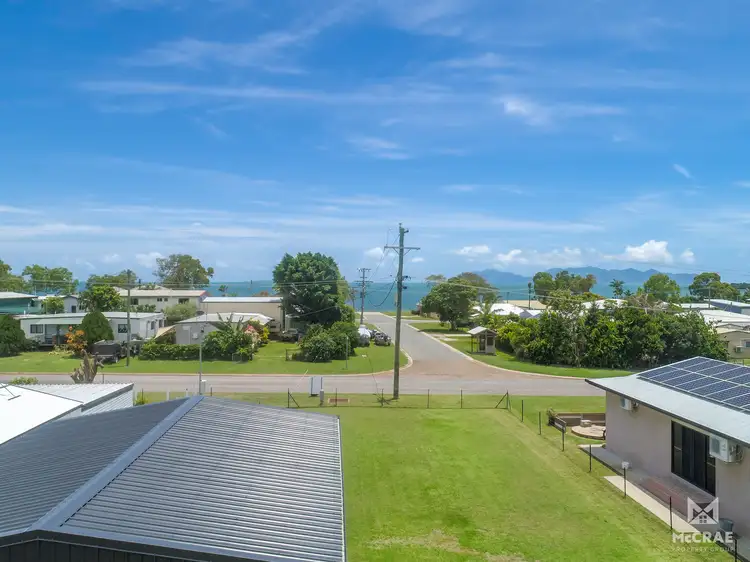 45 Pitcairn Avenue, Brisk Bay QLD 4805