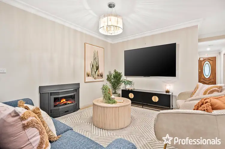 Second view of Homely house listing, 4a Kambora Court, Mooroolbark VIC 3138