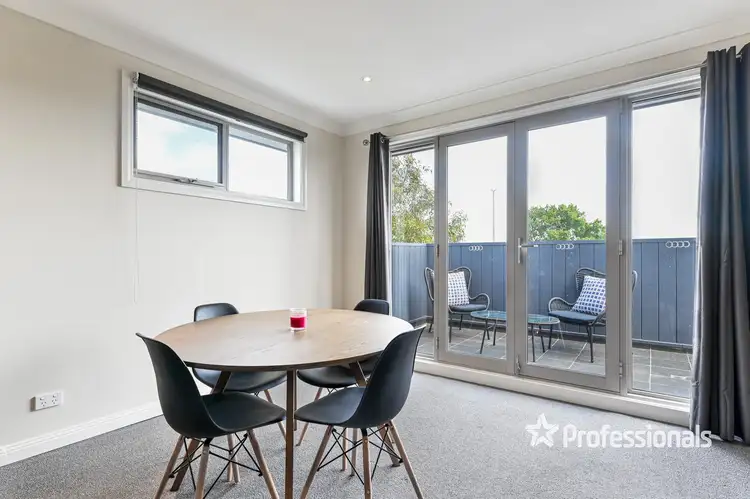 Fourth view of Homely apartment listing, 32/5-7 Alfrick Road, Croydon VIC 3136