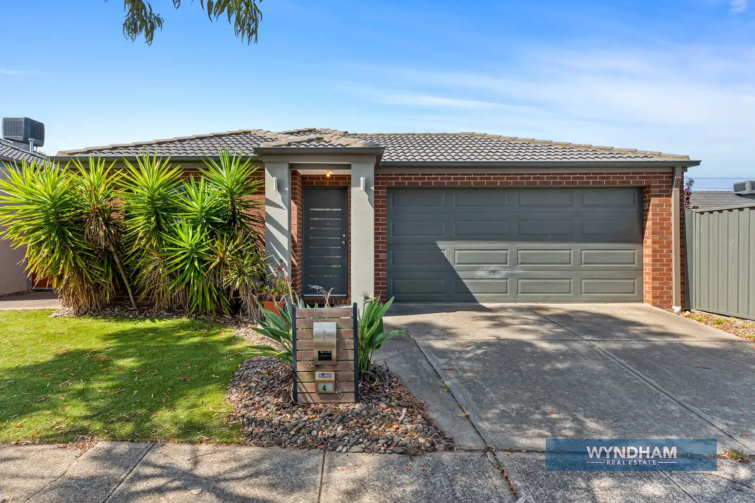 Main view of Homely house listing, 4 Finsbury Crescent, Manor Lakes VIC 3024