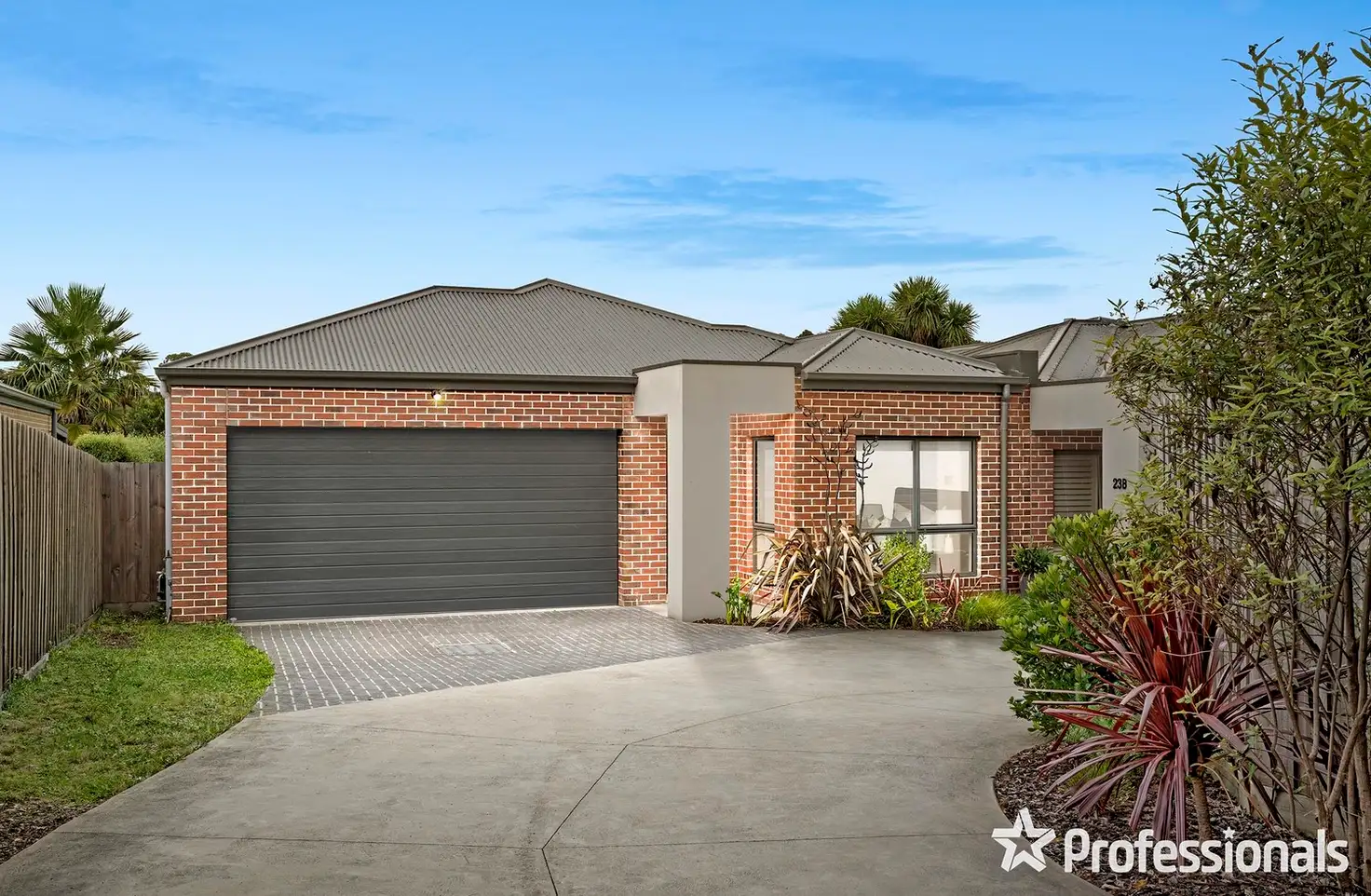 Main view of Homely unit listing, 23a St Leonards Road, Healesville VIC 3777