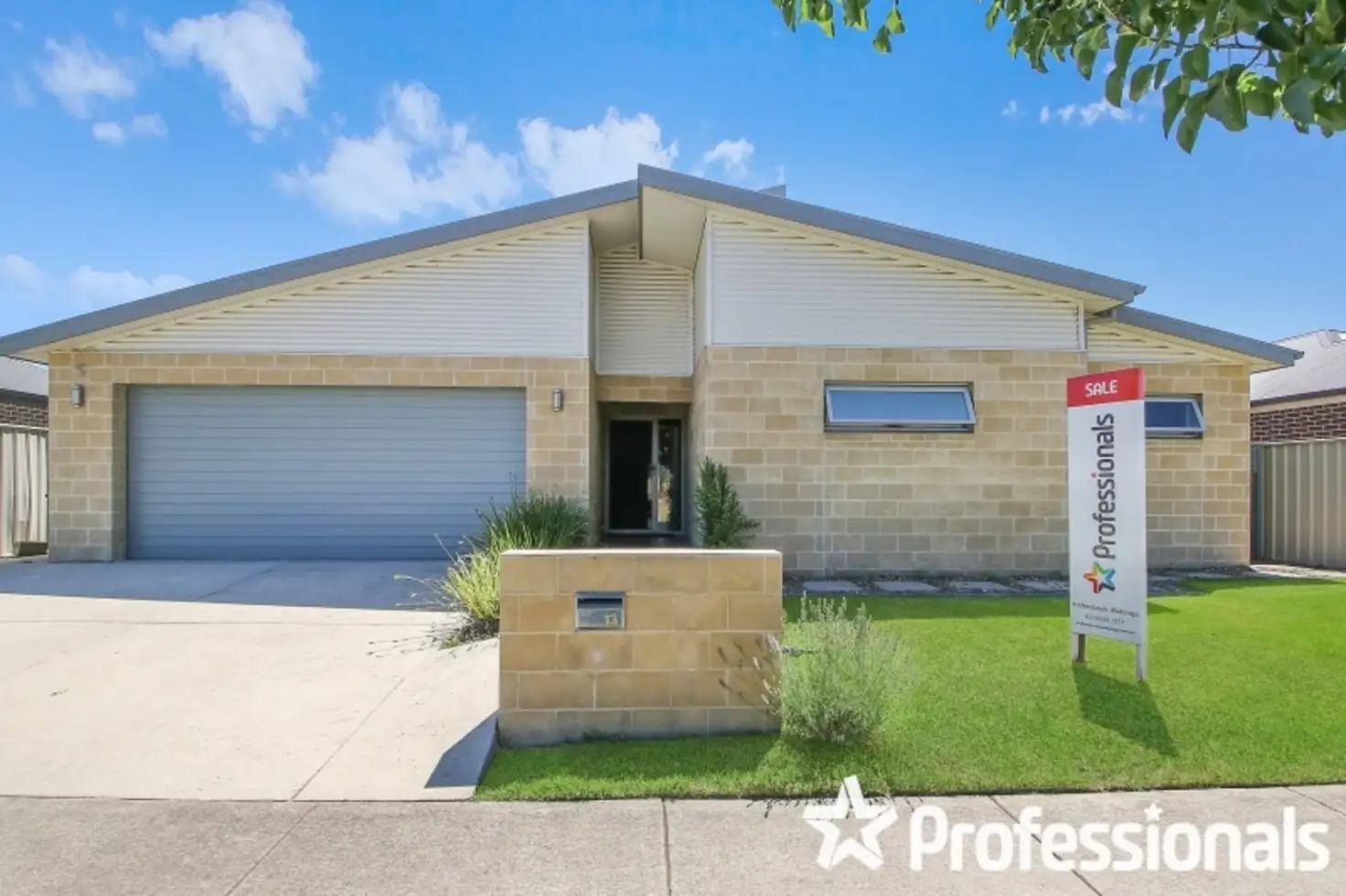 Main view of Homely house listing, 13 Derwent Way, Wodonga VIC 3690