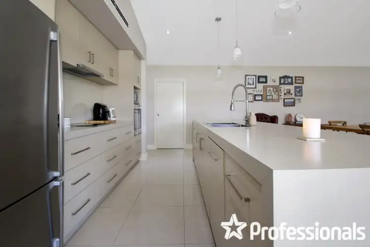 Fifth view of Homely house listing, 13 Derwent Way, Wodonga VIC 3690