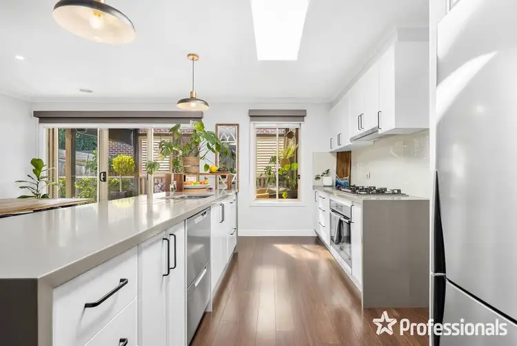 Sixth view of Homely house listing, 3 Joel Place, Mooroolbark VIC 3138