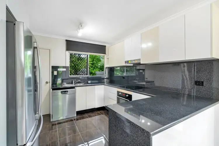Fifth view of Homely unit listing, 3/1-3 Bouganvillea Street, Holloways Beach QLD 4878