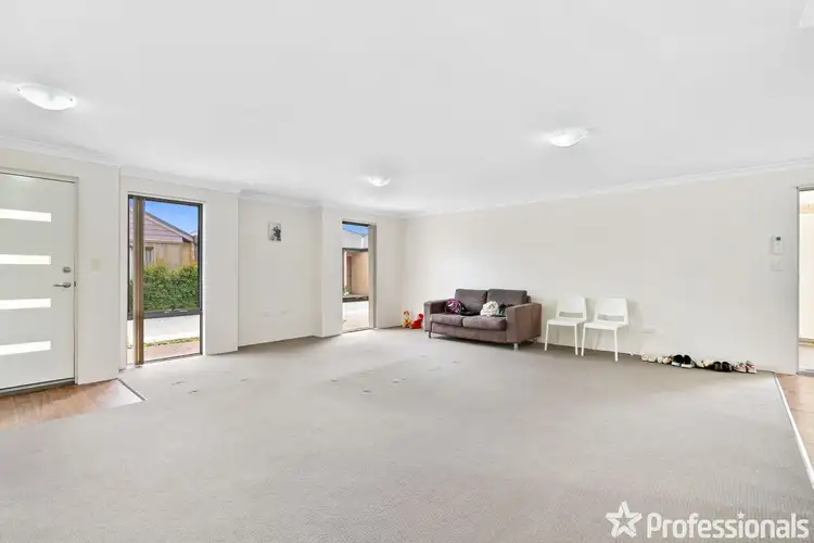 Fifth view of Homely unit listing, 3/26 Mangosteen Drive, Forrestfield WA 6058