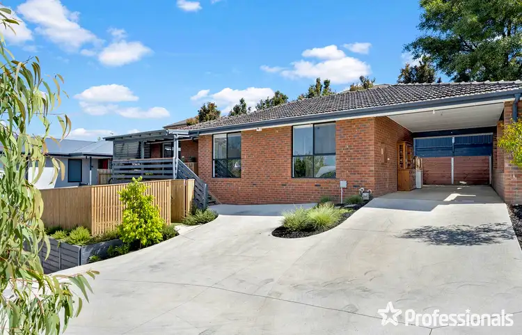2 Pardella Way