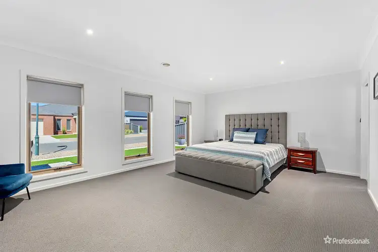 Third view of Homely house listing, 4 Gardiner Court, Maryborough VIC 3465