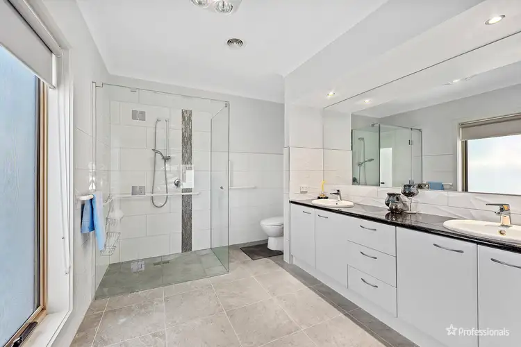 Fourth view of Homely house listing, 4 Gardiner Court, Maryborough VIC 3465