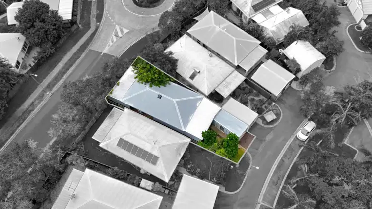 8 Rainy Mountain Place, Smithfield QLD 4878