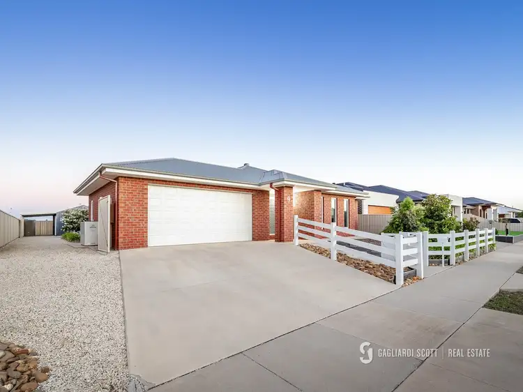 Second view of Homely house listing, 9 Learmonth Avenue, Kialla VIC 3631