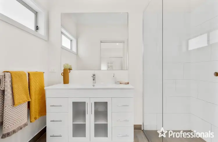 Sixth view of Homely townhouse listing, 3 Panorama Close, Yarra Glen VIC 3775