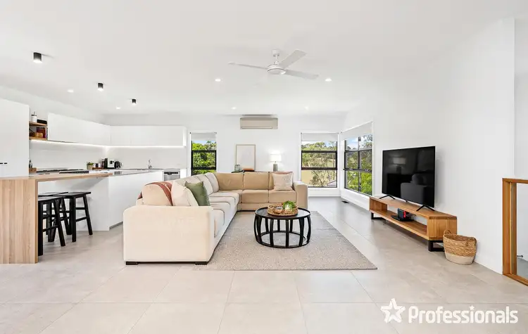 Second view of Homely house listing, 27 Nambour Drive, Mooroolbark VIC 3138