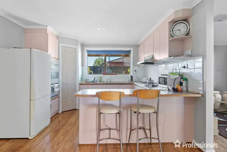 Fifth view of Homely house listing, 15 Doran Walk, Delahey VIC 3037