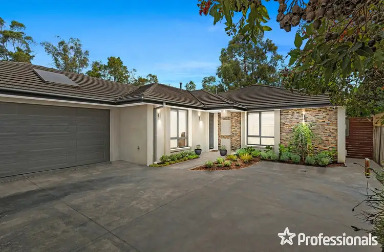 12a Kathy Court, Mooroolbark VIC 3138