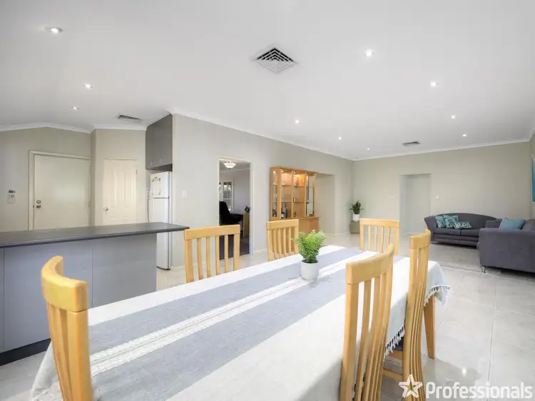 Sixth view of Homely house listing, 7 Limerick Loop, Wattle Grove WA 6107