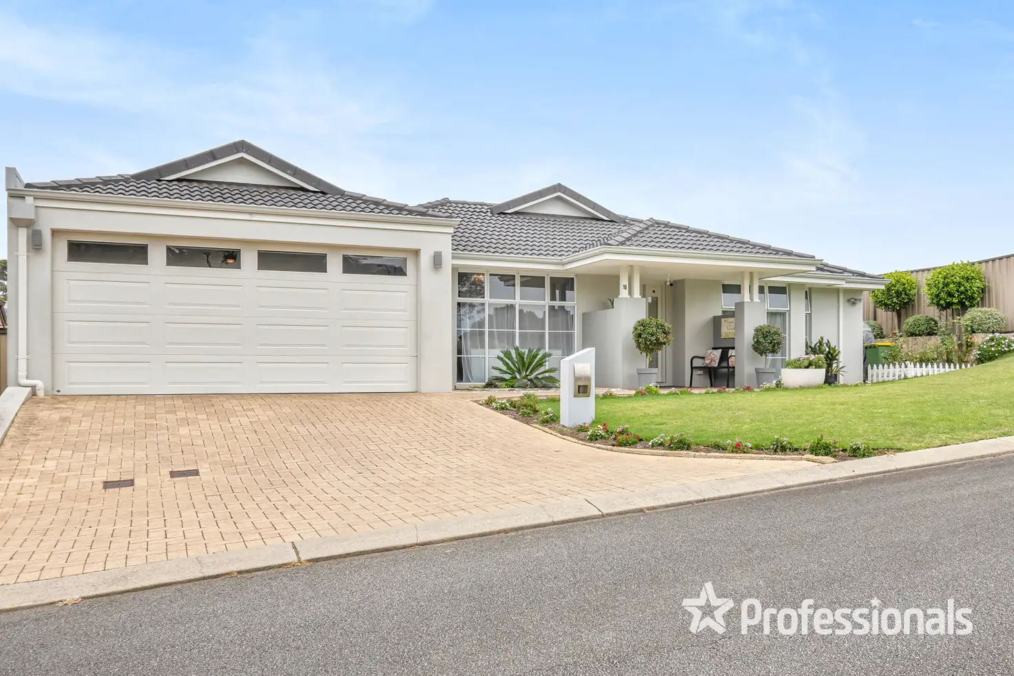 Main view of Homely house listing, 10 Raybold Street, Lockyer WA 6330
