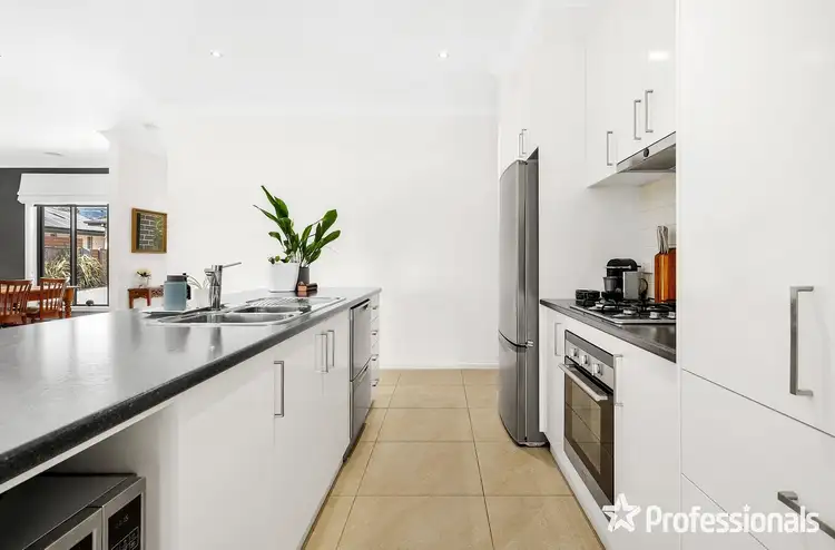 Second view of Homely unit listing, 3/11 Holmes Road, Mooroolbark VIC 3138
