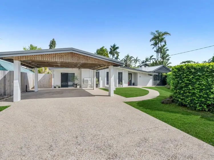 15 Almond Street, Holloways Beach QLD 4878